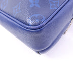 Louis Vuitton Outdoor Messenger · Taiga
