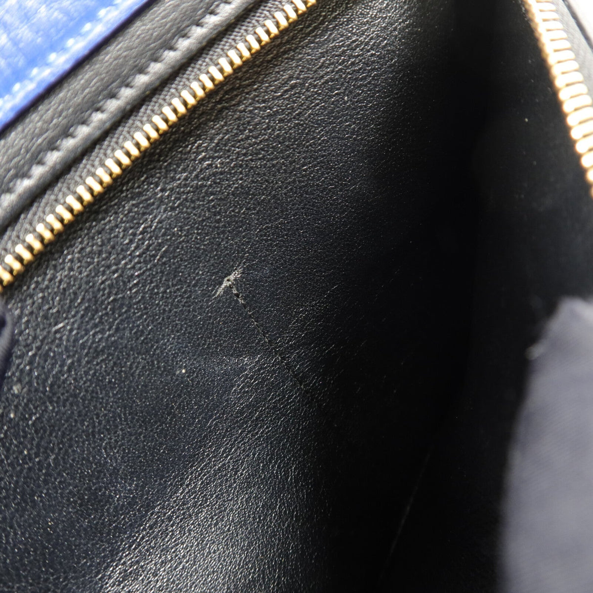 CELINE Medium Hand-Turn · Calfskin · 2-Way