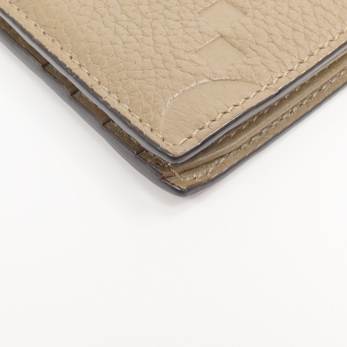 Gucci GG Jumbo Wallet · Calfskin