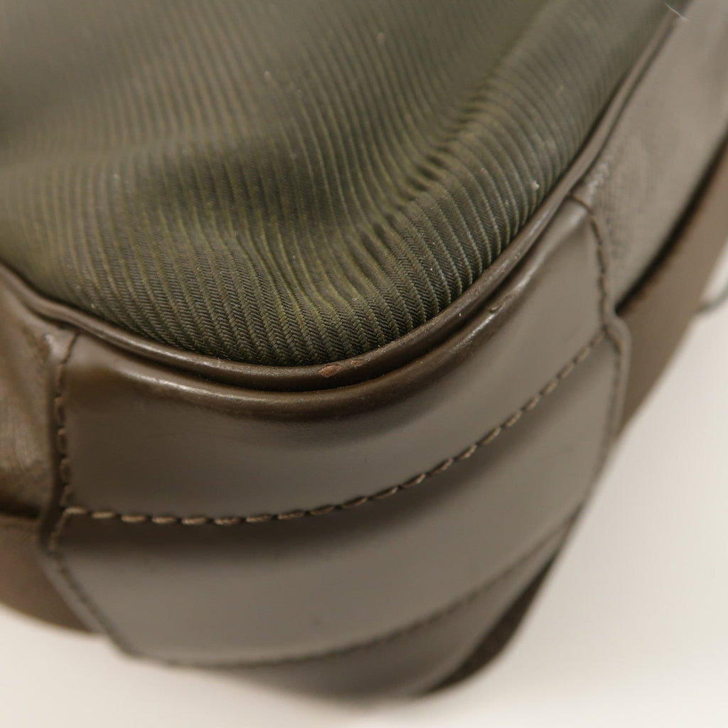 Louis Vuitton Viktor · Taiga Messenger