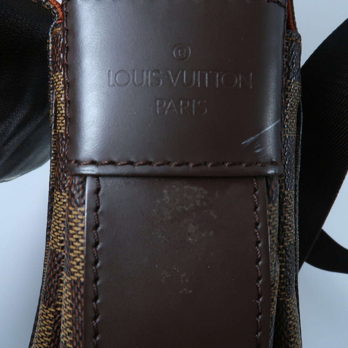 Louis Vuitton Naviglio · Damier