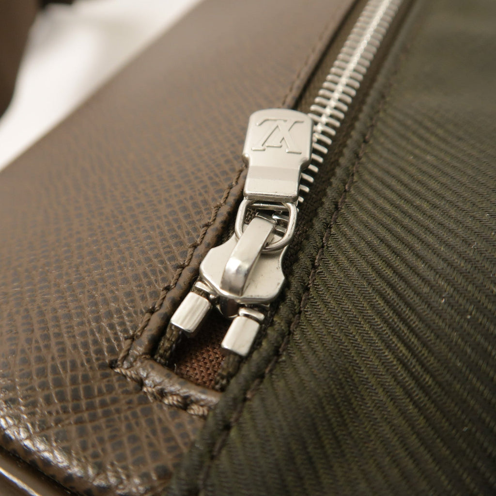 Louis Vuitton Viktor · Taiga Messenger