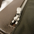 Louis Vuitton Viktor · Taiga Messenger