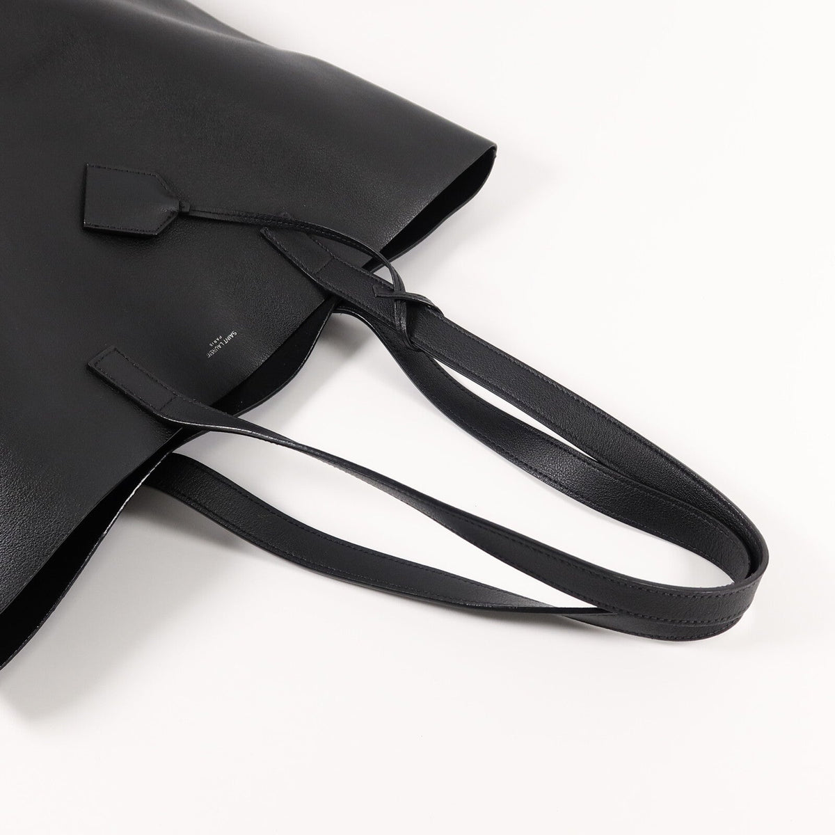 Saint Laurent Bold Tote · Calfskin