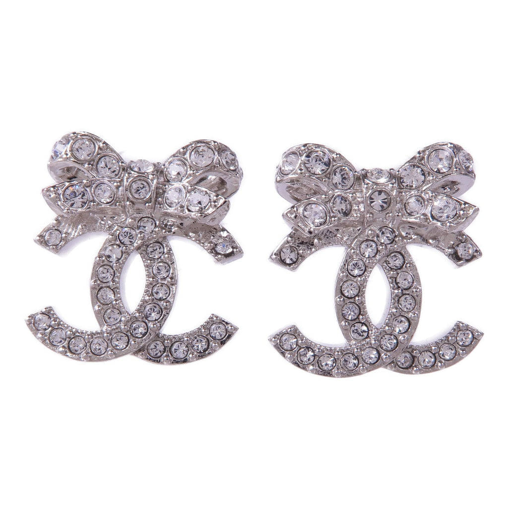 CHANEL CC Earrings · Silver Metal