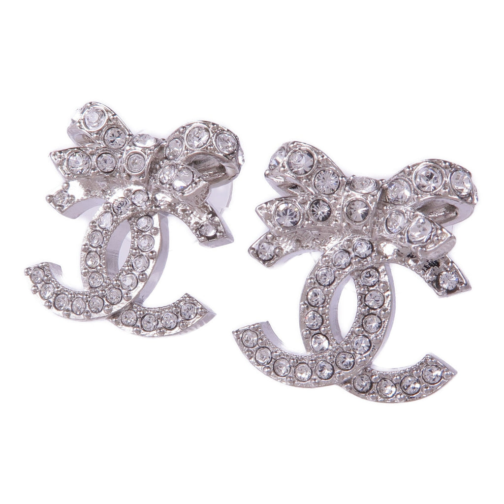 CHANEL CC Earrings · Silver Metal