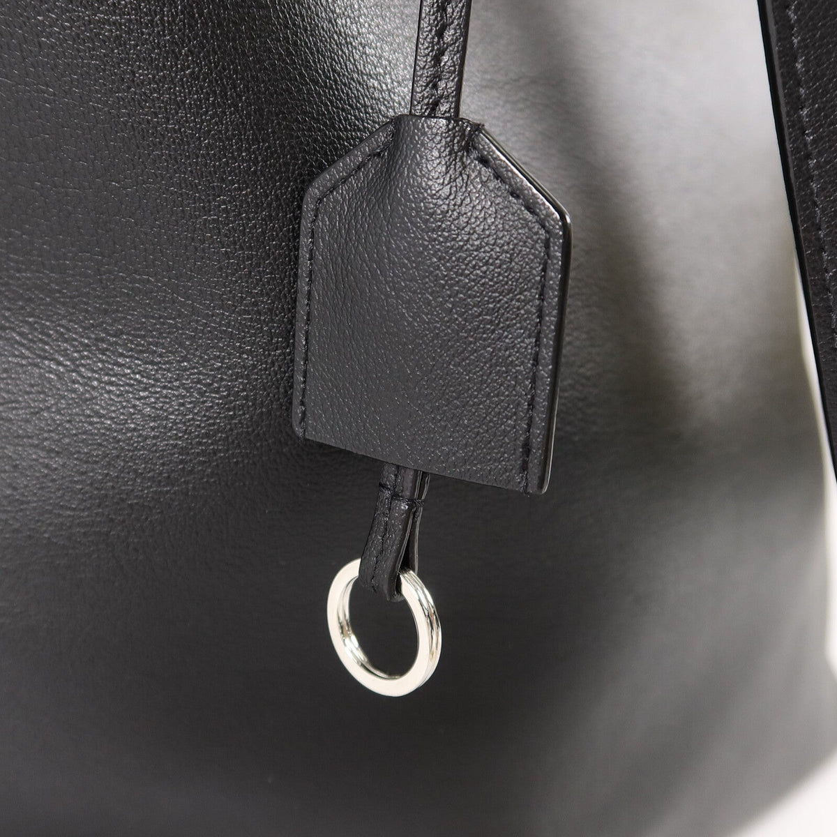 Saint Laurent Bold Tote · Calfskin