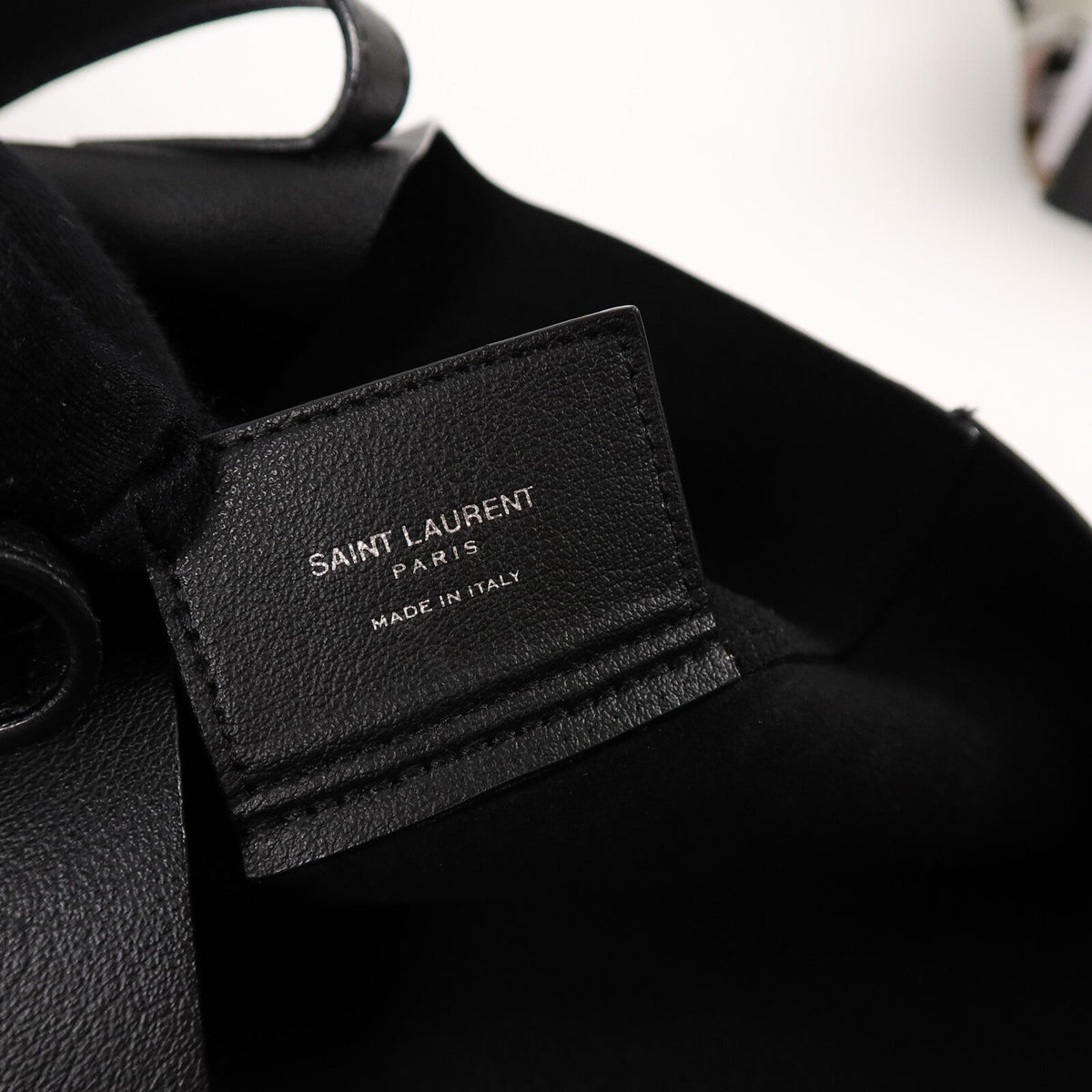 Saint Laurent Bold Tote · Calfskin