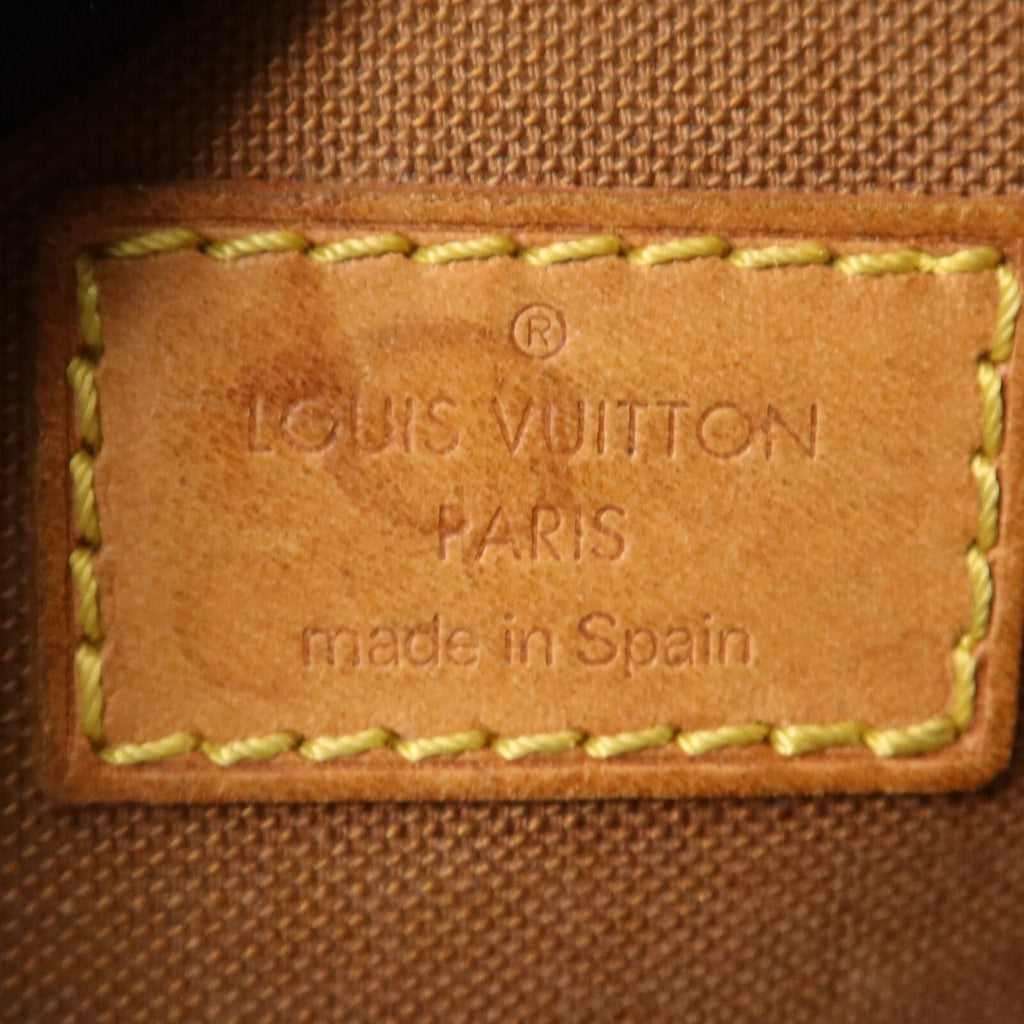 Louis Vuitton Pochette Gange · Monogram
