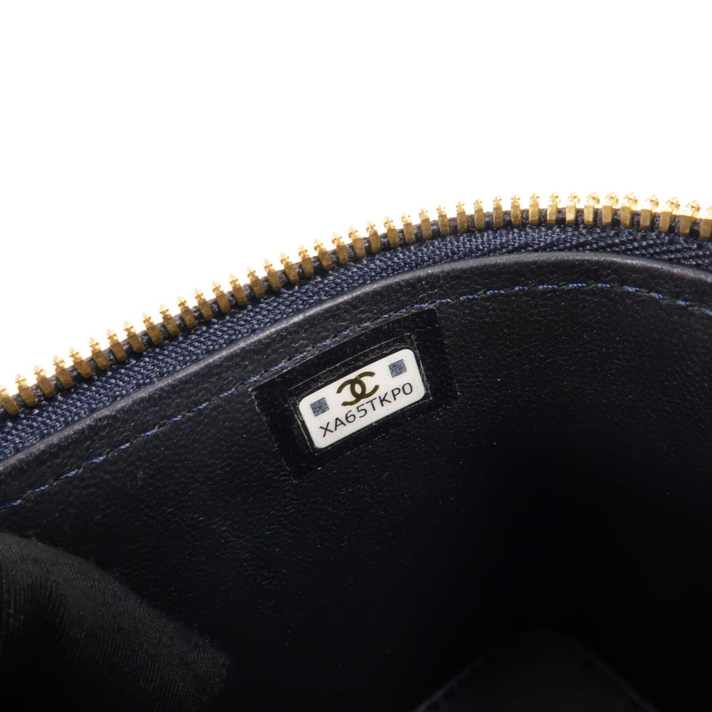 Chanel Vanity Case · Lambskin