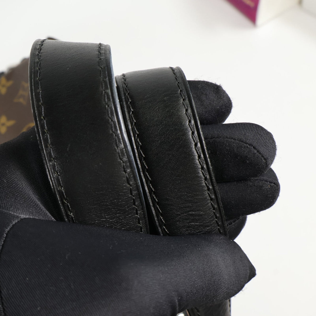 Louis Vuitton Macassar Kitan · Monogram