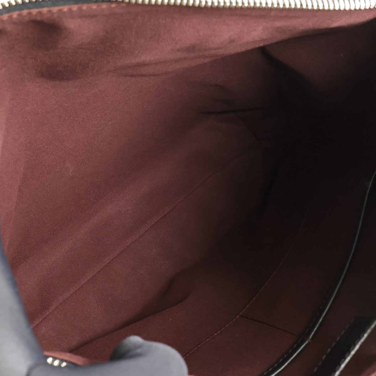 Louis Vuitton Macassar Kitan · Monogram