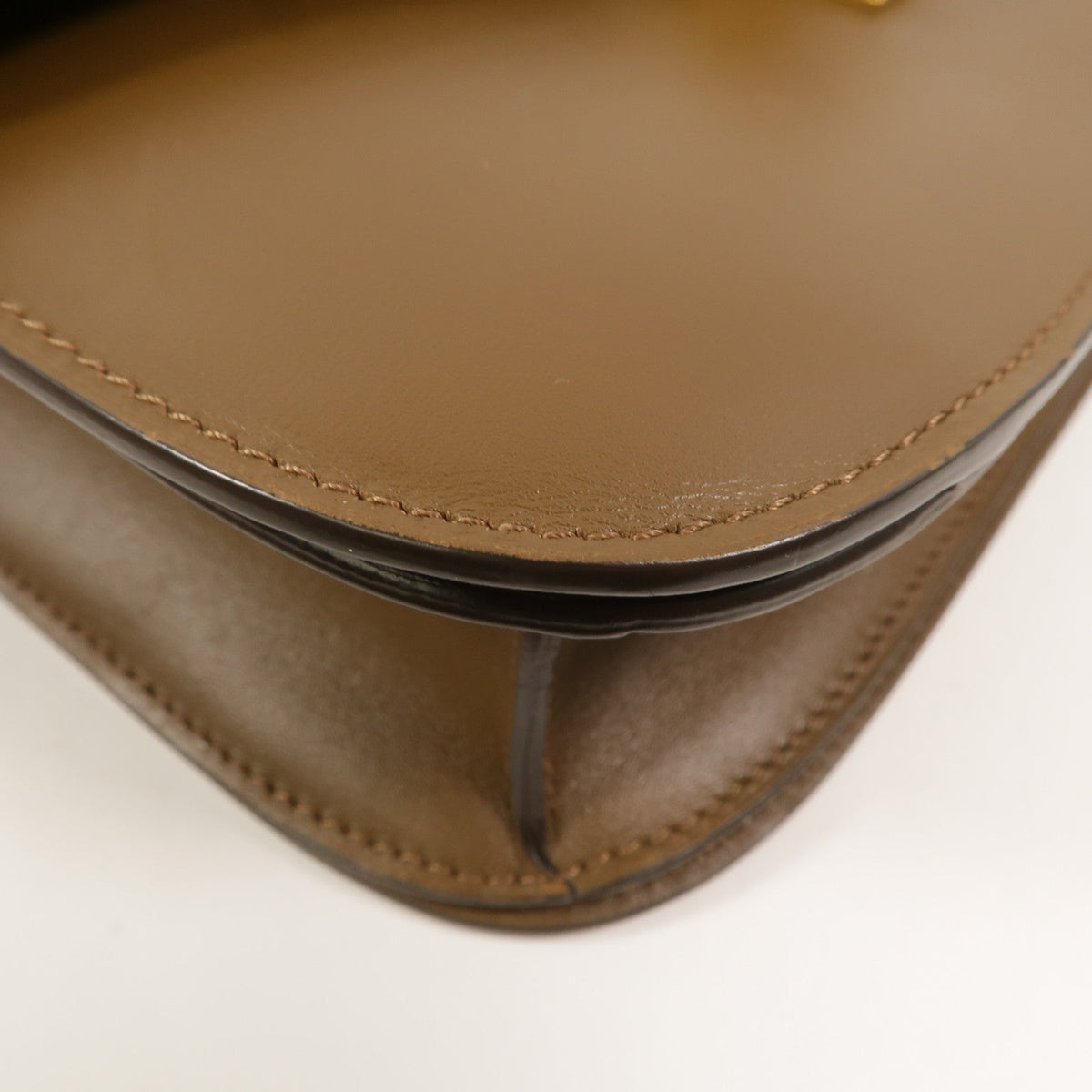 CELINE Classic Box Medium · Calfskin
