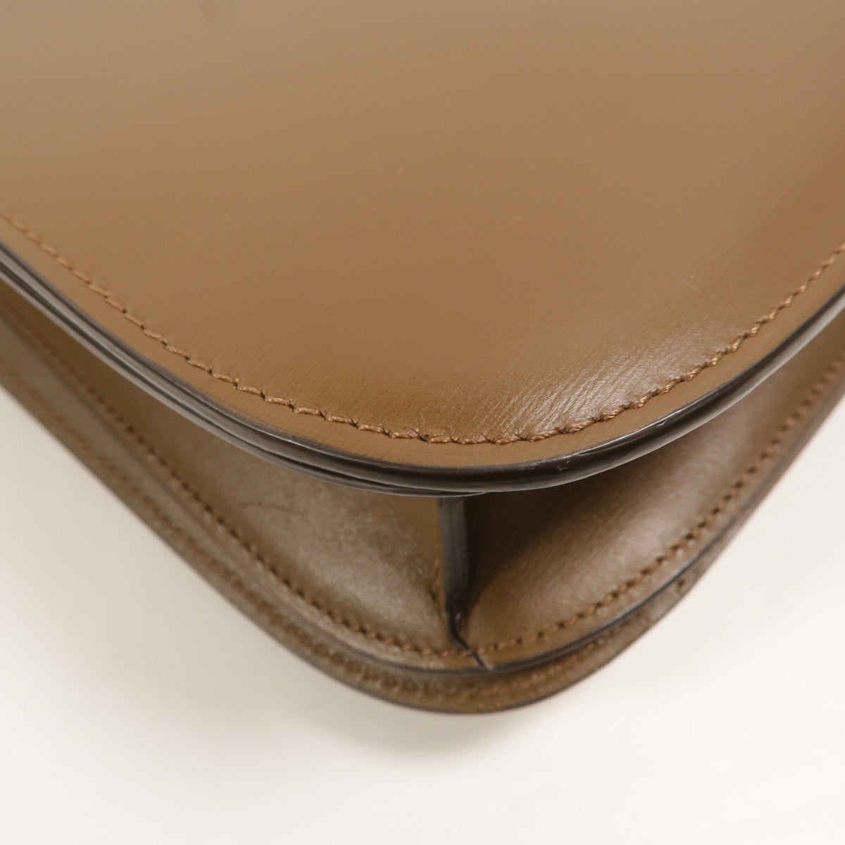 CELINE Classic Box Medium · Calfskin