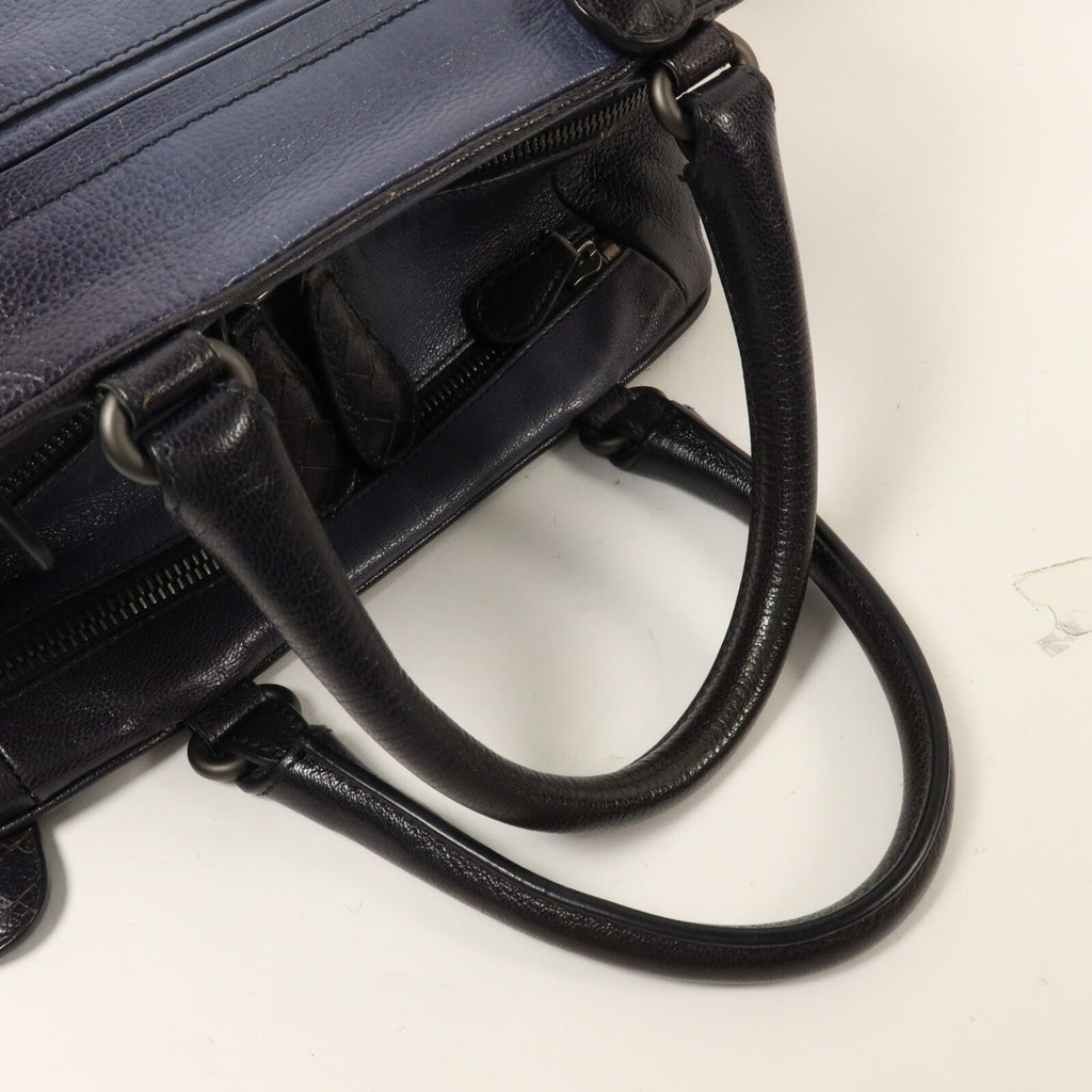 Bottega Veneta Boston · Calfskin