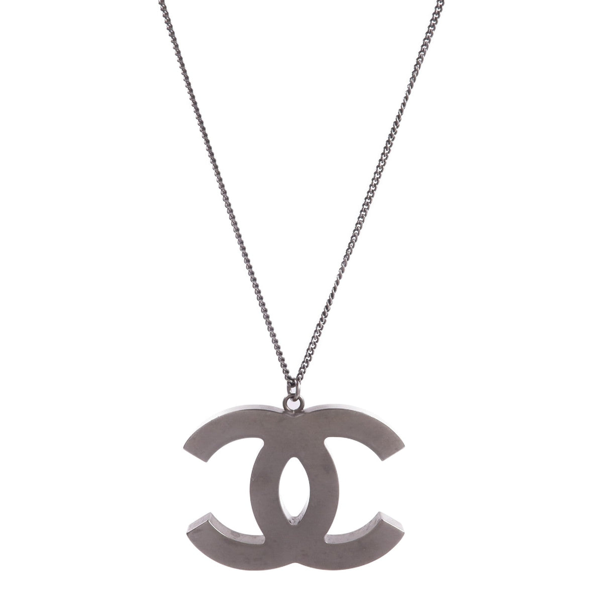 Chanel CC Necklace · Metal & Resin