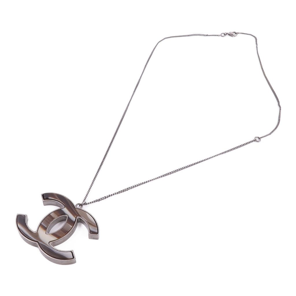 Chanel CC Necklace · Metal & Resin