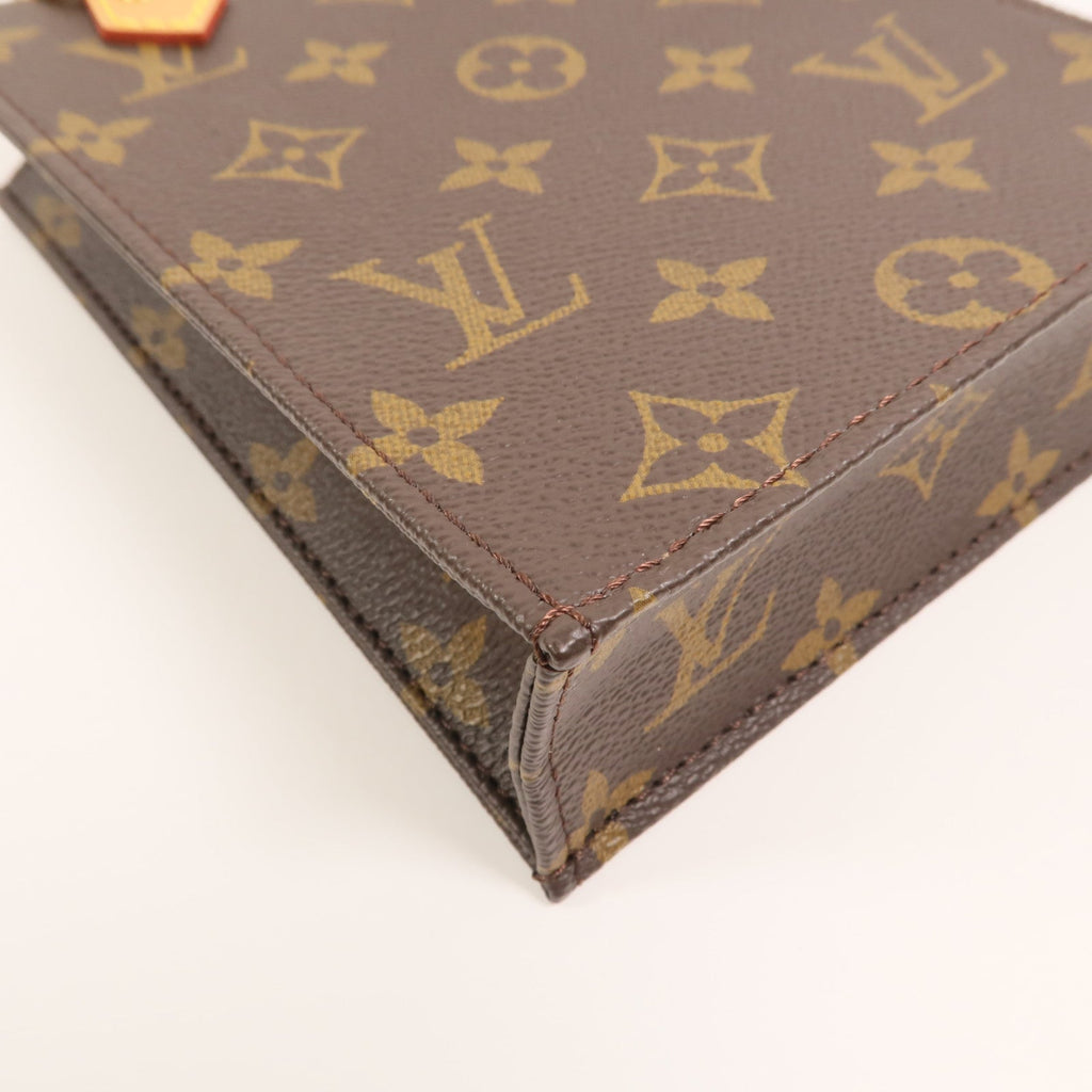 Louis Vuitton Petit Sac Plat · Monogram