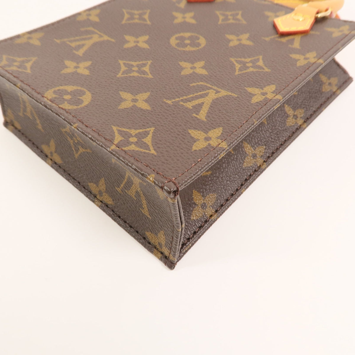 Louis Vuitton Petit Sac Plat · Monogram