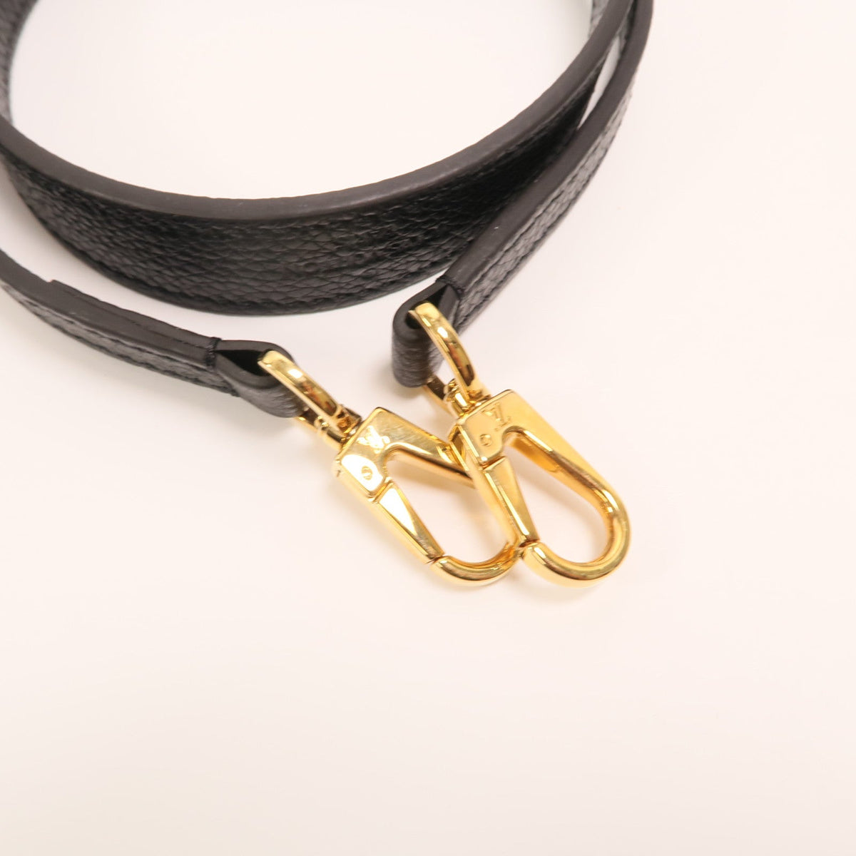 Louis Vuitton City Steamer MM · Taurillon