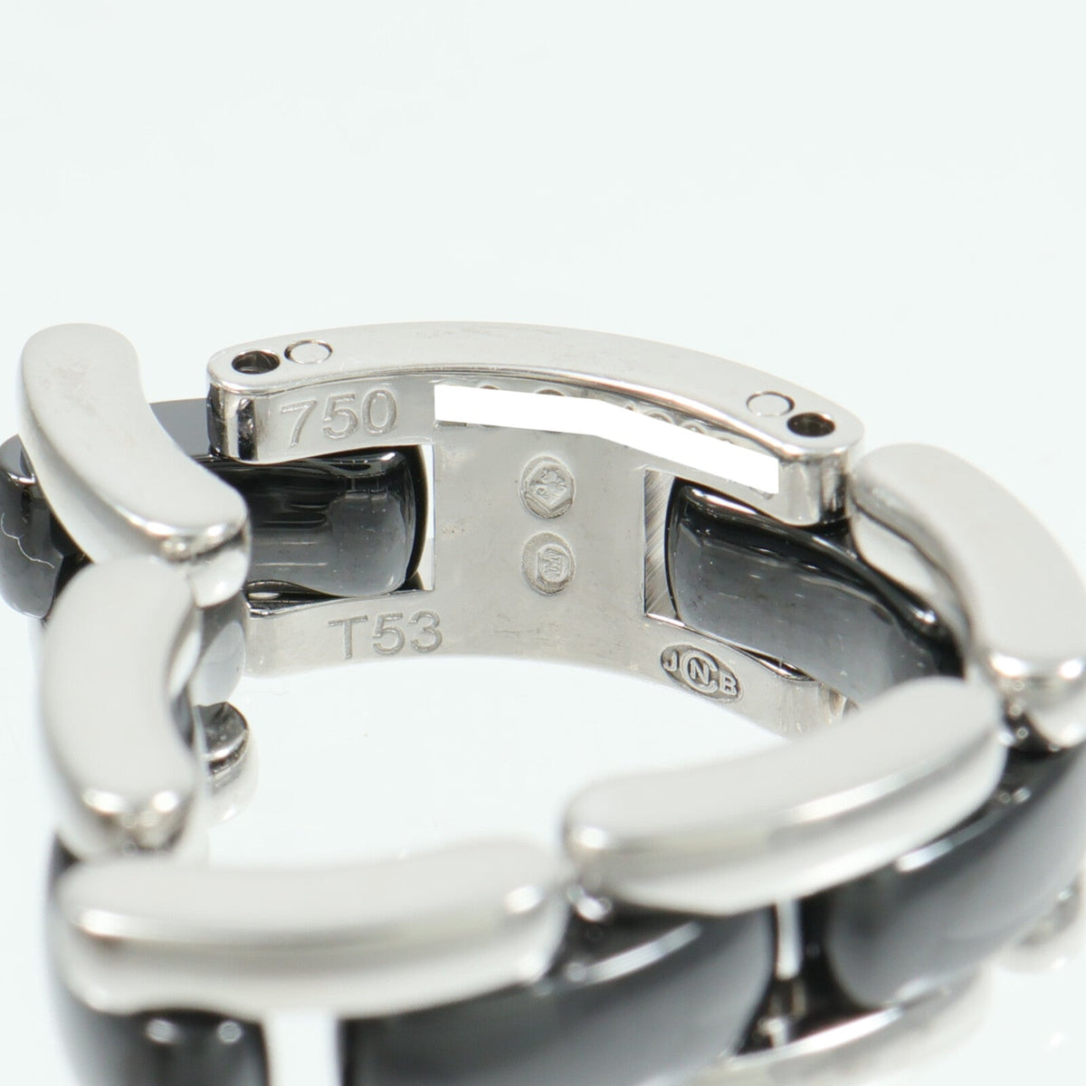 Chanel CC Ultra · 18K White Gold · Ceramic