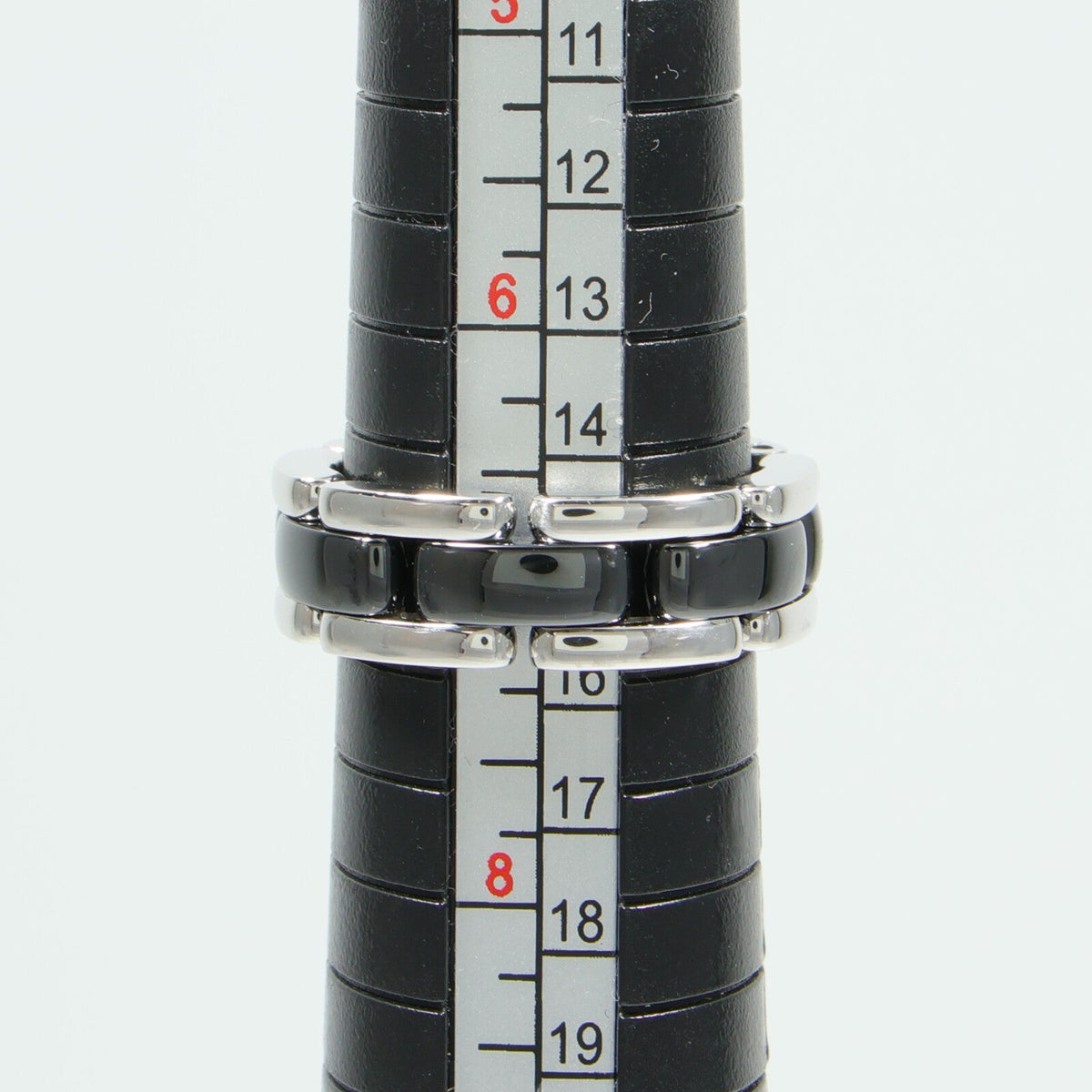 Chanel CC Ultra · 18K White Gold · Ceramic