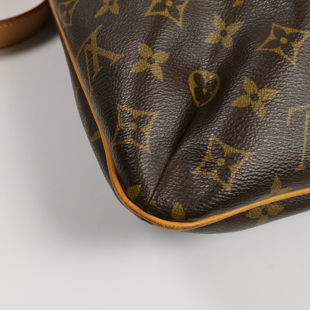 Louis Vuitton Musette · Monogram