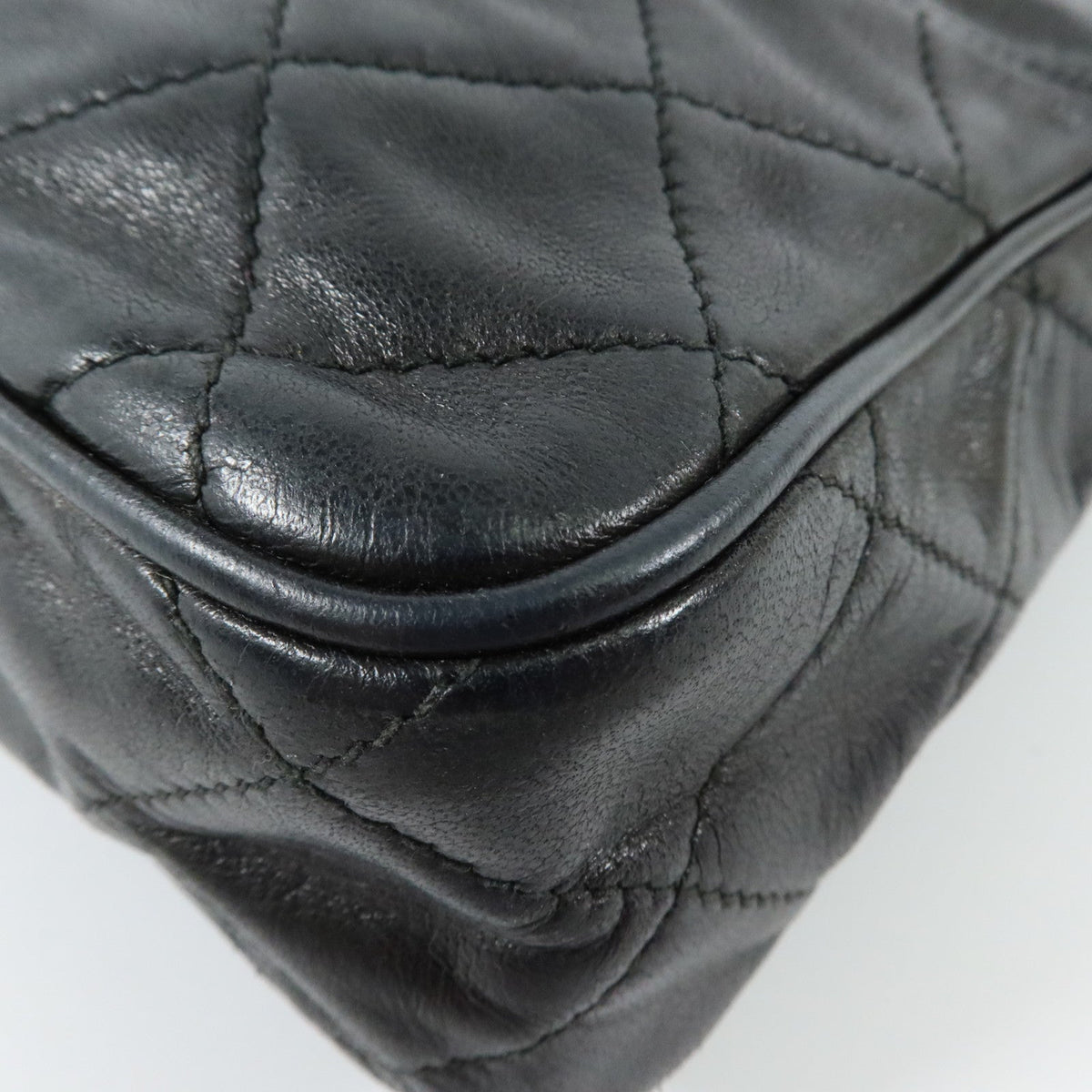 CHANEL CC Vintage · Lambskin Chain Bag