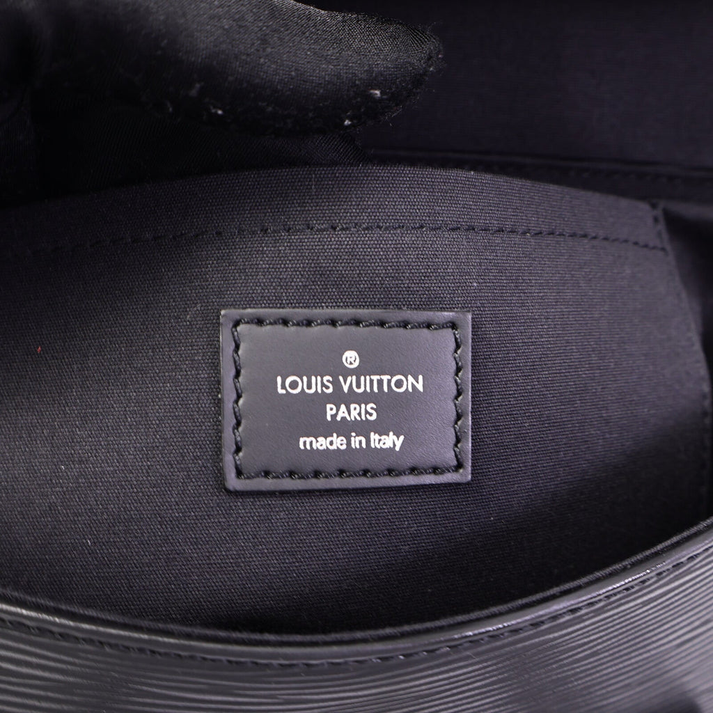 Louis Vuitton Segur PM · Epi