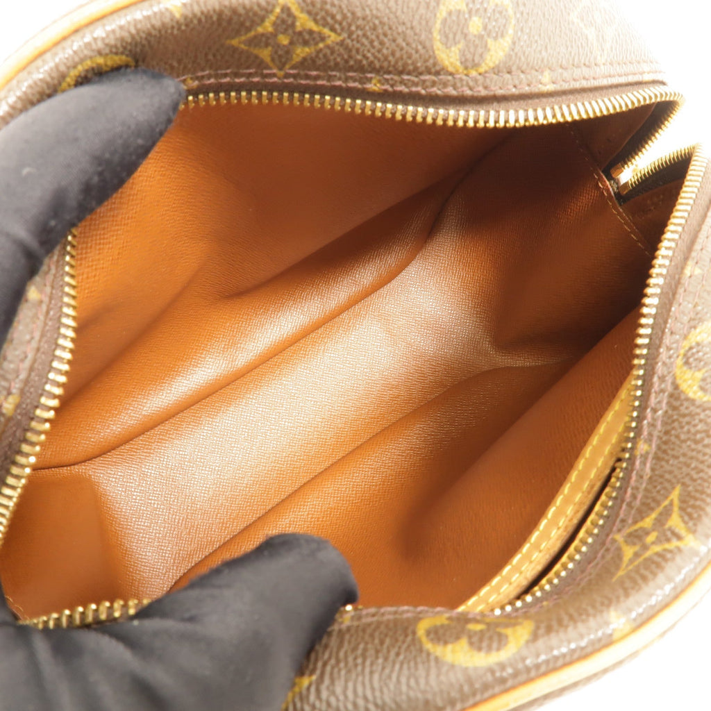 Louis Vuitton Blois · Monogram