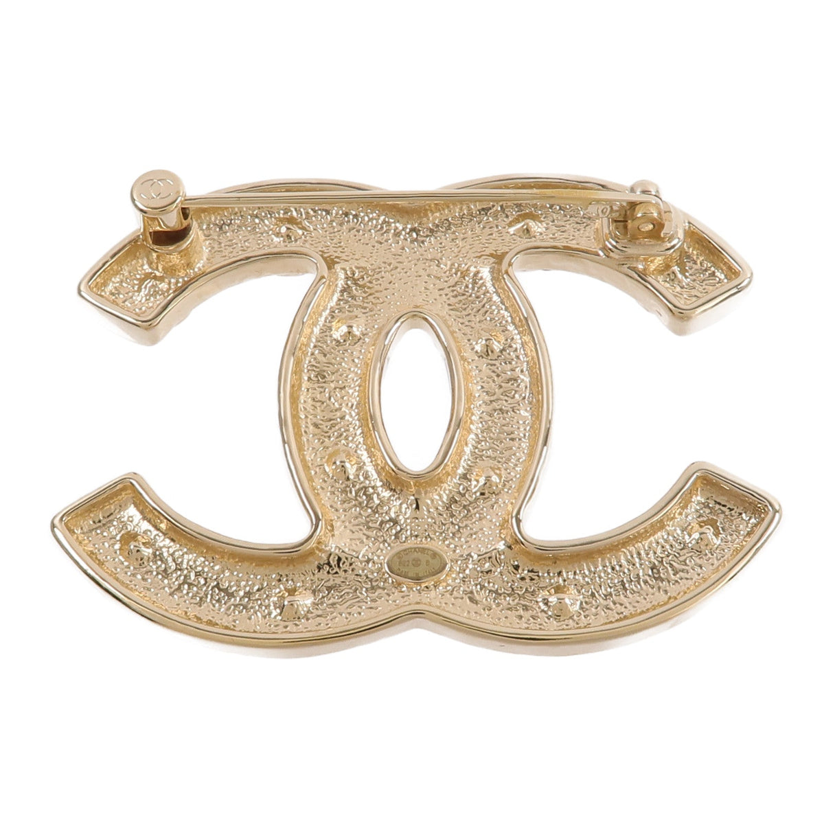 Chanel CC Brooch · Rose Gold