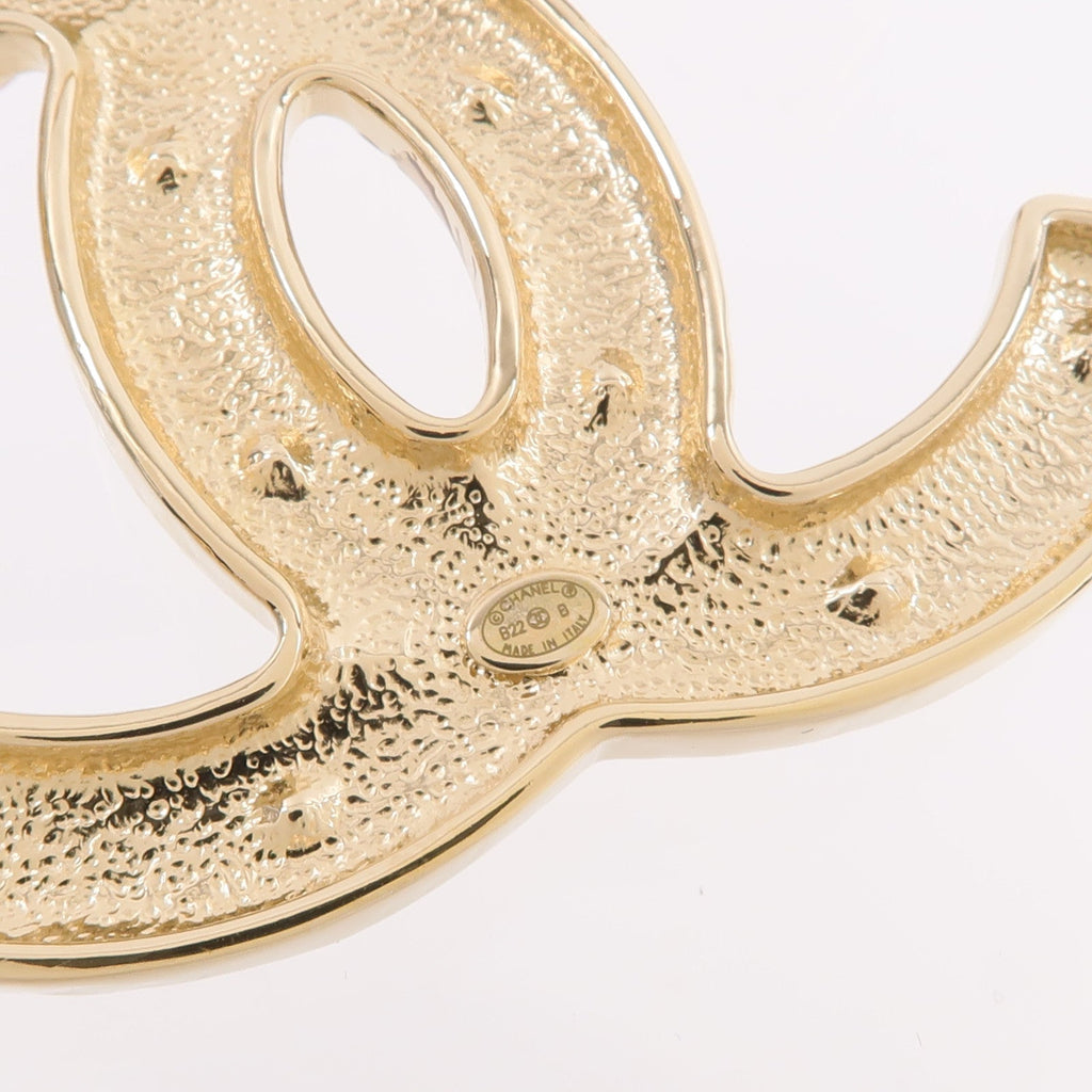 Chanel CC Brooch · Rose Gold