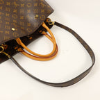 Louis Vuitton Montaigne MM · Monogram Canvas