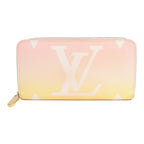 Louis Vuitton Zippy · By The Pool · Monogram