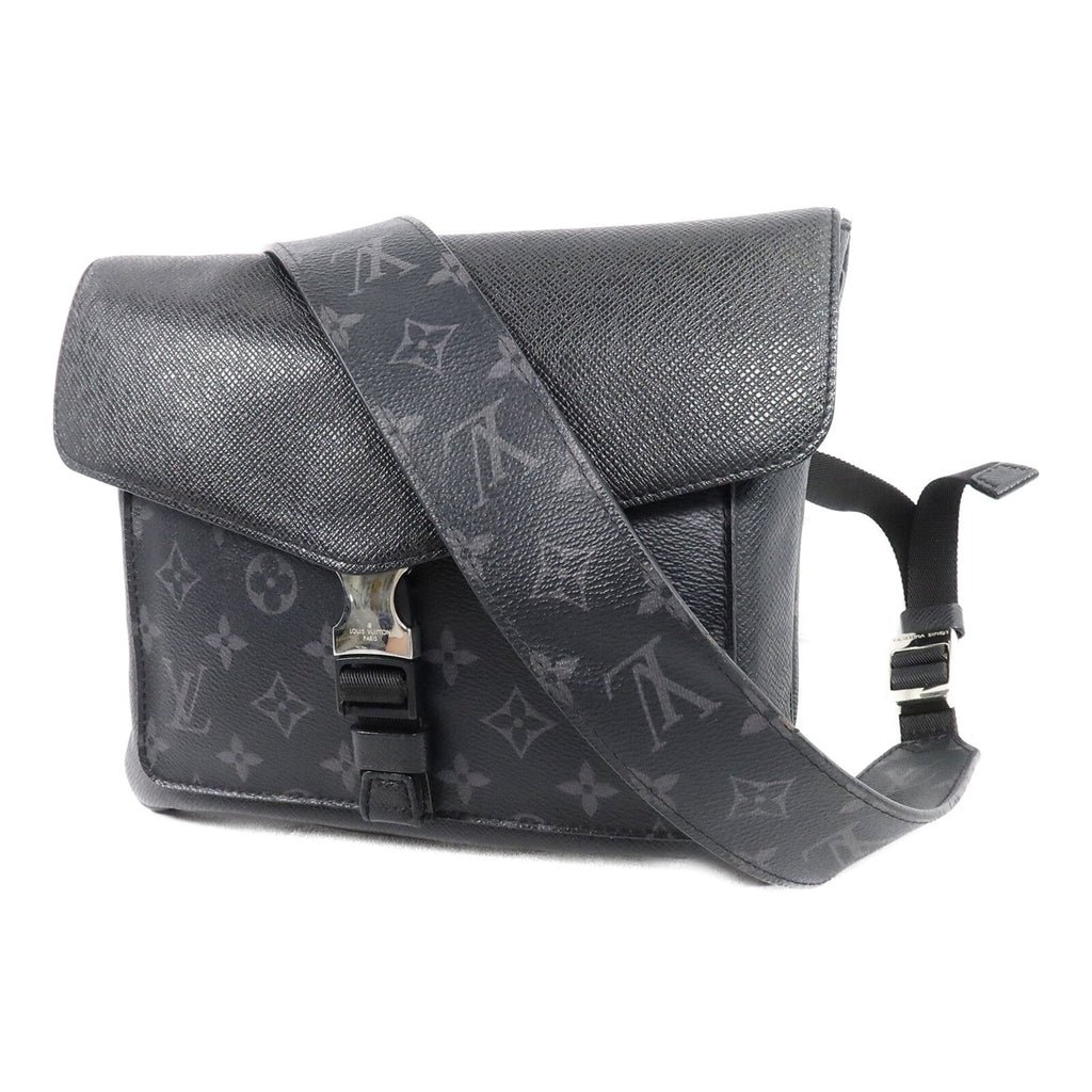 Louis Vuitton Outdoor · Taigarama