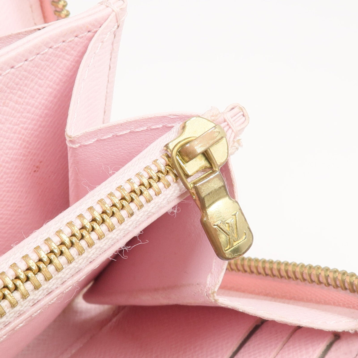 Louis Vuitton Zippy · By The Pool · Monogram