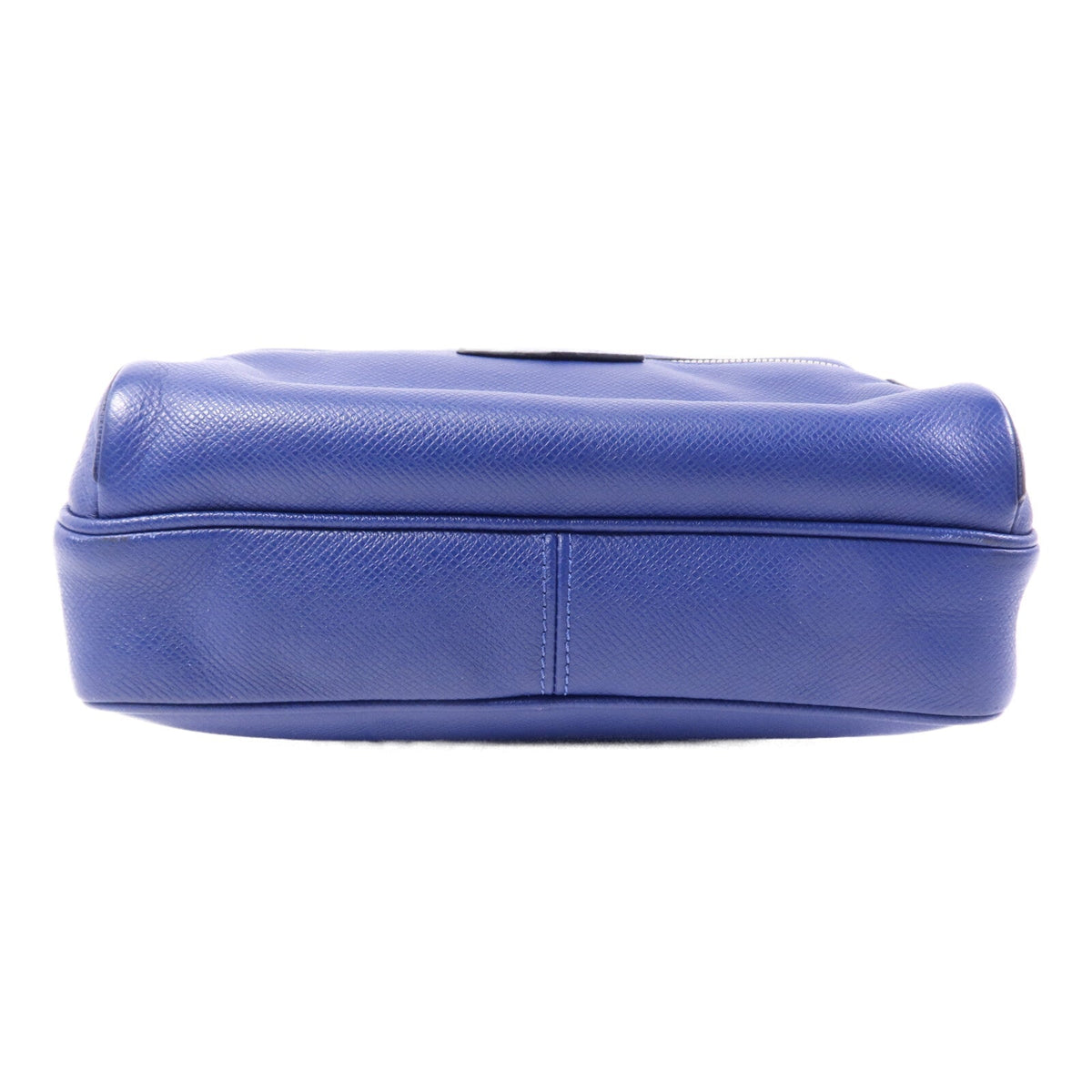 Louis Vuitton Outdoor Messenger PM · Taiga