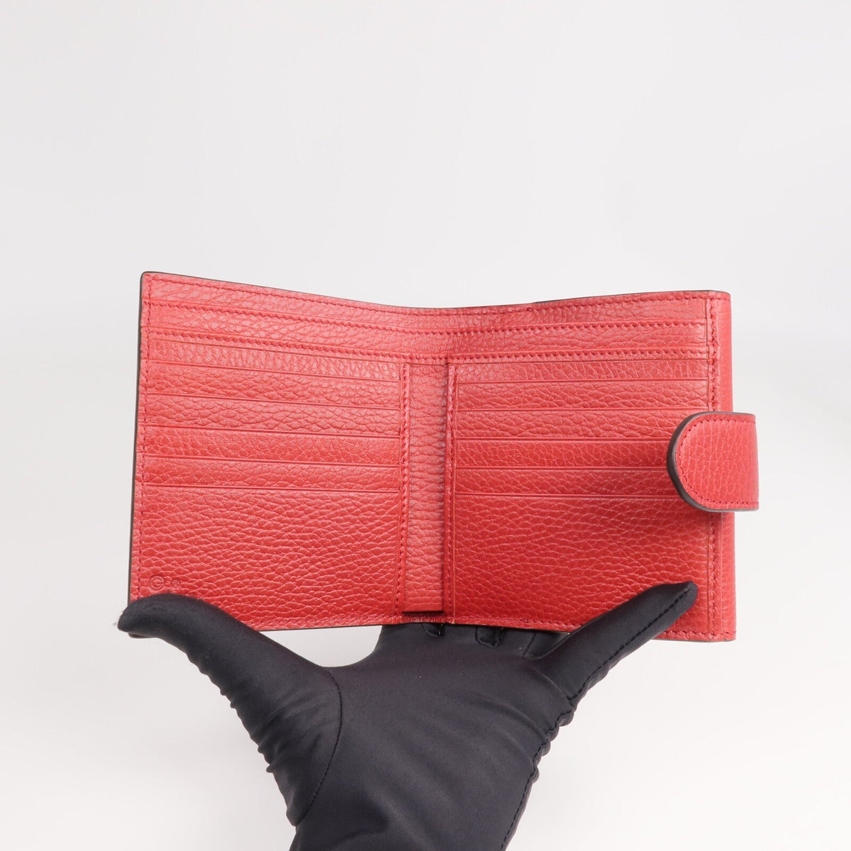 Gucci GG Wallet · Calfskin