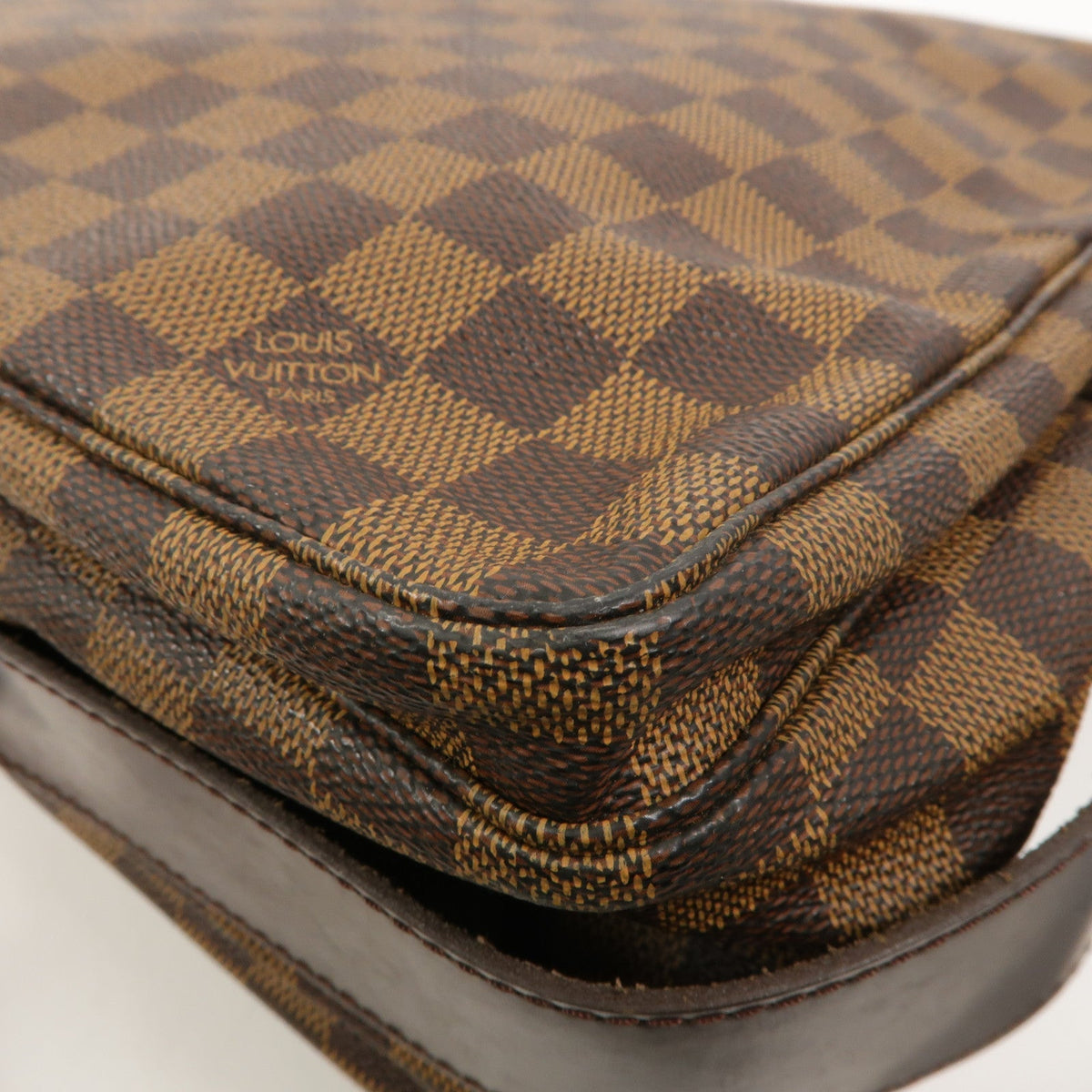 Louis Vuitton Naviglio · Damier Canvas