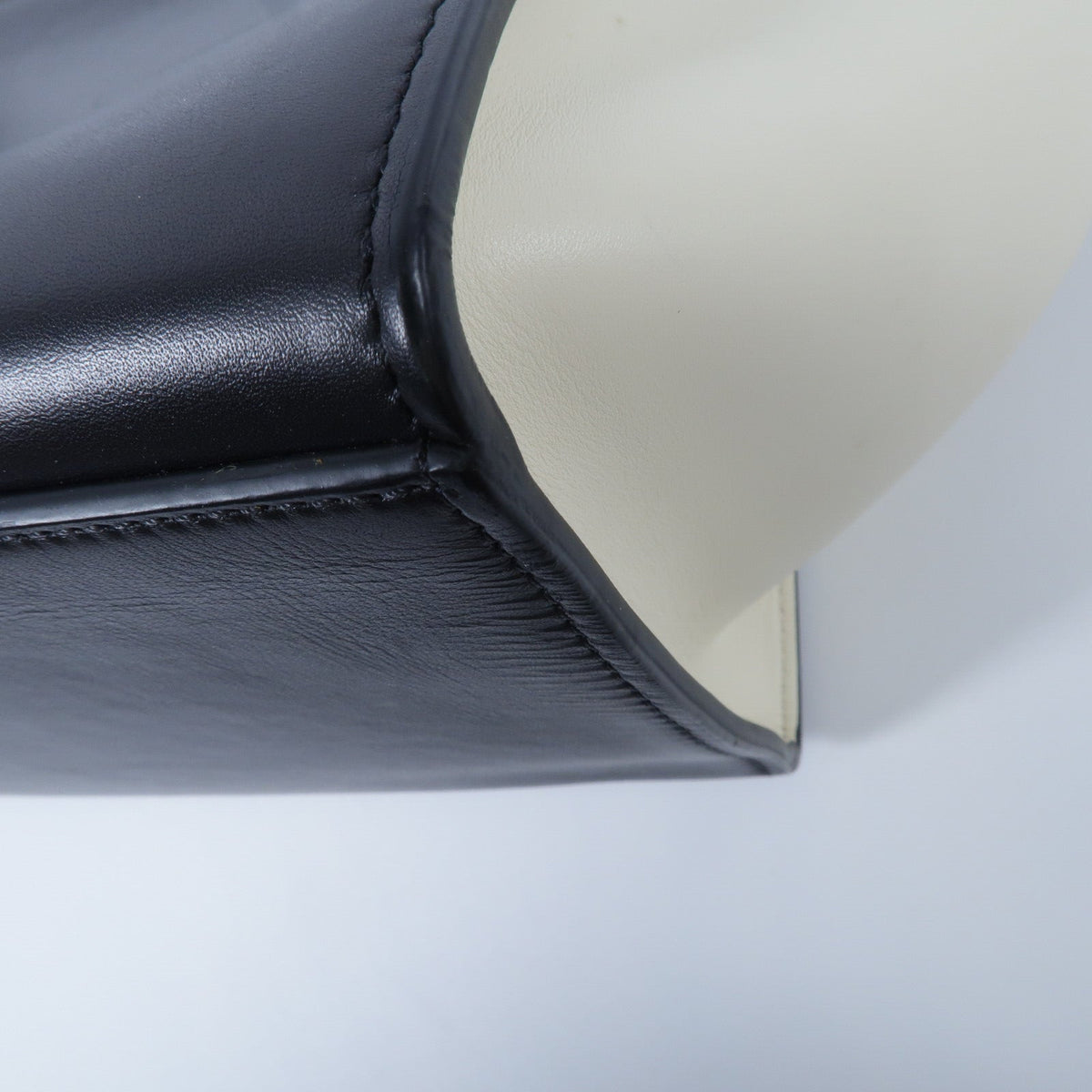 Celine Trapeze Medium · Calfskin