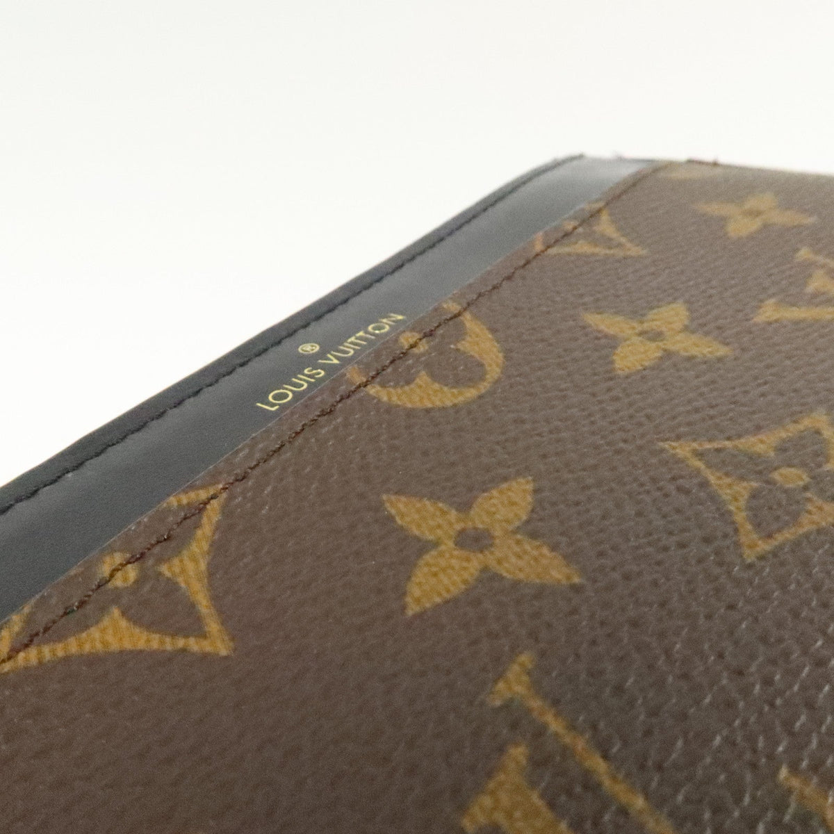 Louis Vuitton · Monogram · Calfskin Purse