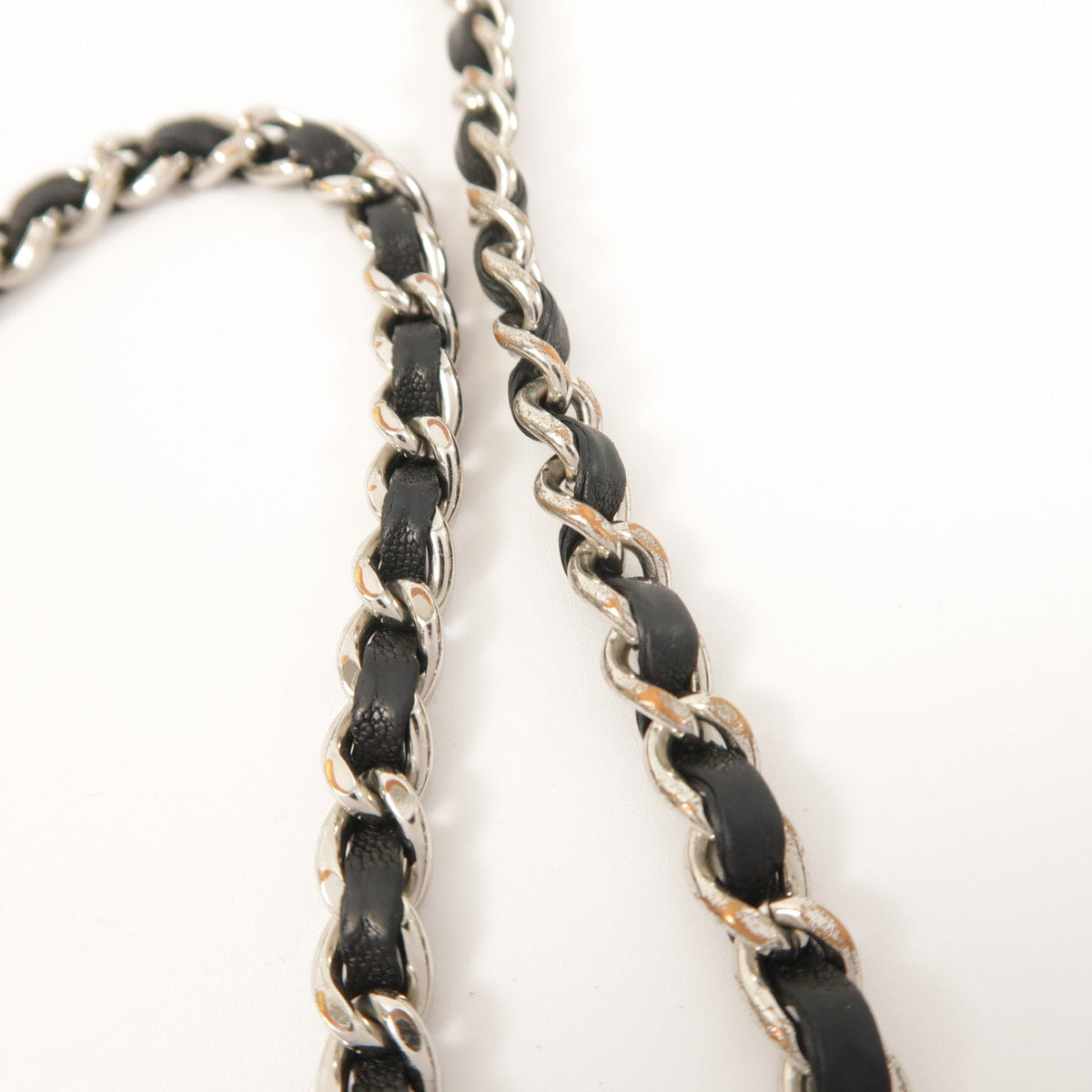 Chanel Chain Shoulder Bag · Lambskin