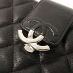 Chanel Chain Shoulder Bag · Lambskin