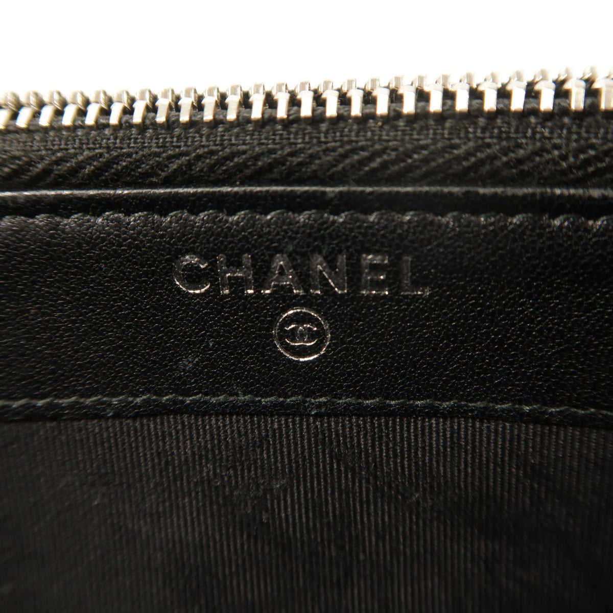 Chanel Chain Shoulder Bag · Lambskin
