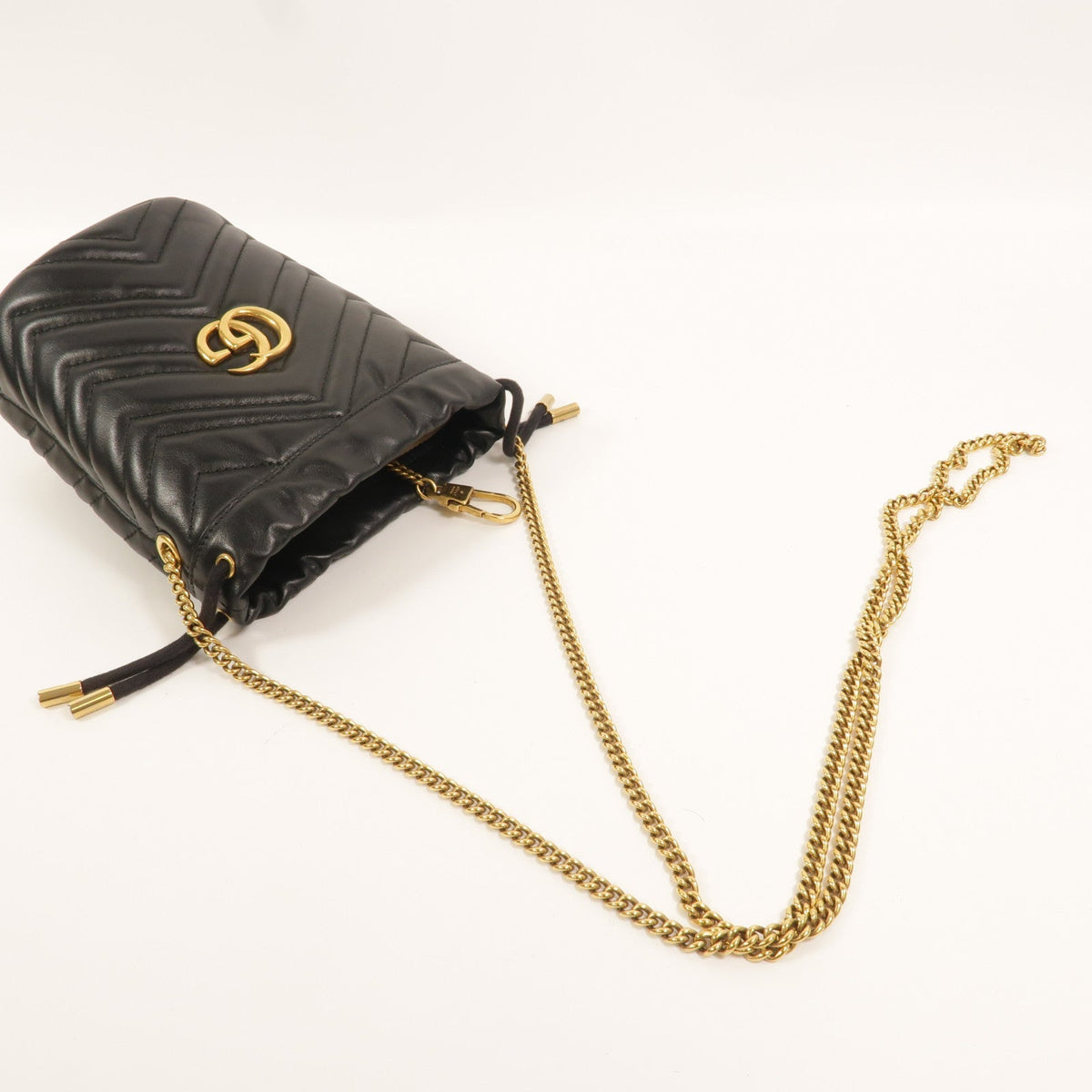 Gucci GG Marmont Bucket · Matelassé