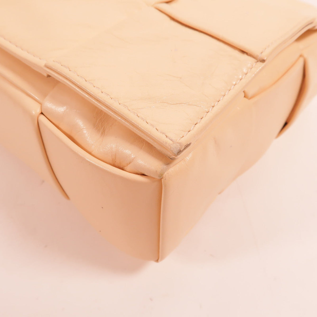 Bottega Veneta Cassette · Lambskin