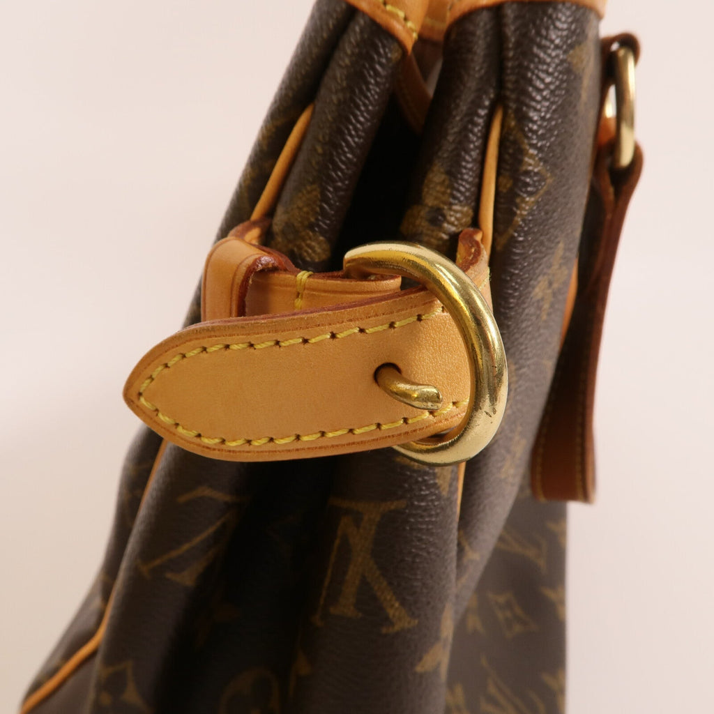 Louis Vuitton Batignolle · Monogram · Tote