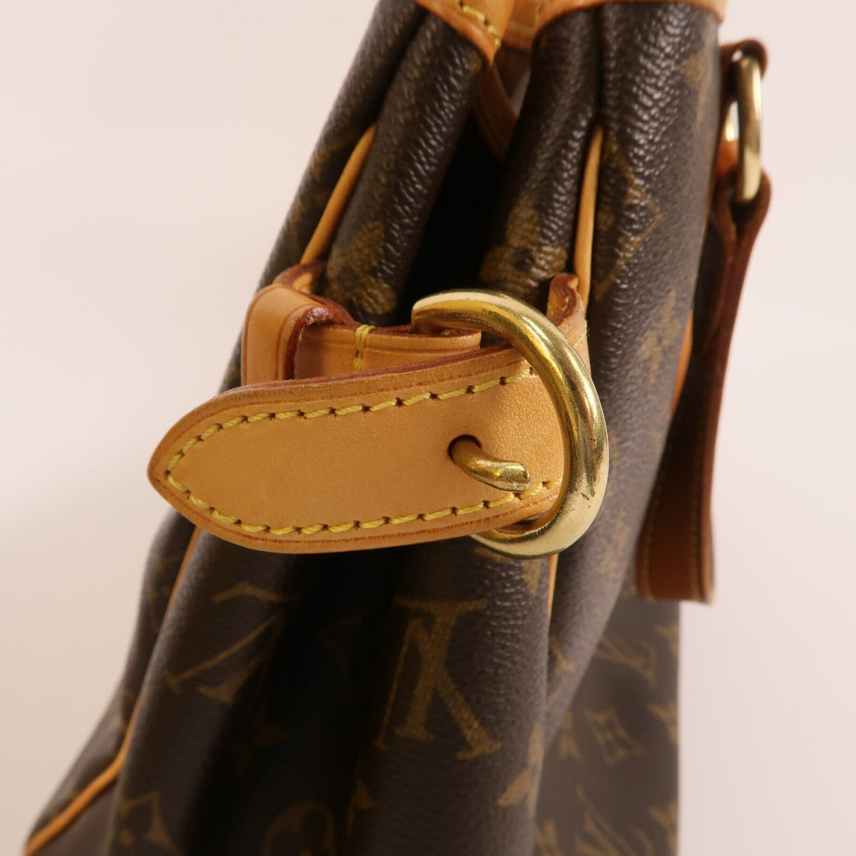 Louis Vuitton Batignolle · Monogram · Tote