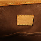Louis Vuitton Batignolle · Monogram · Tote