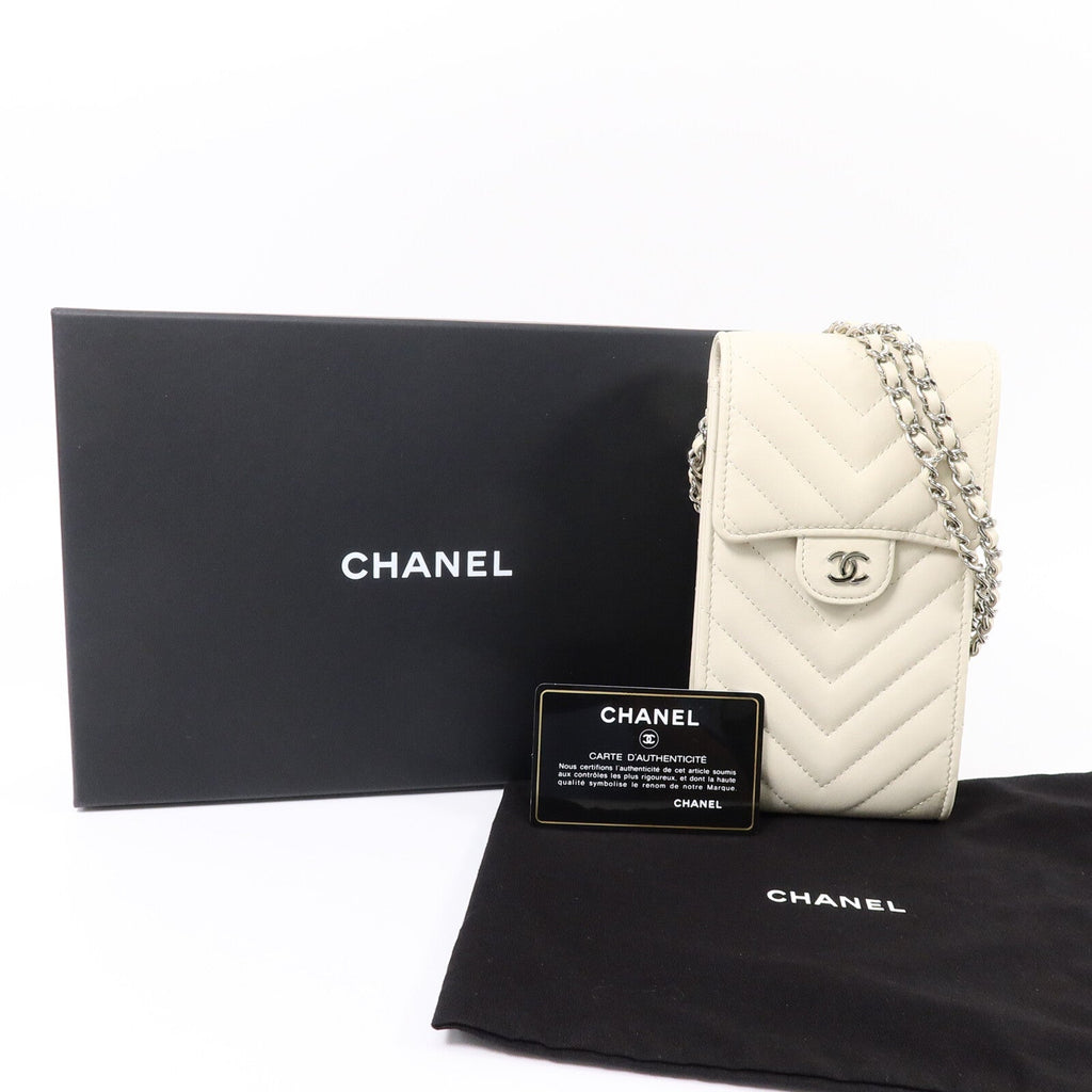 Chanel Chain Shoulder Bag · Lambskin